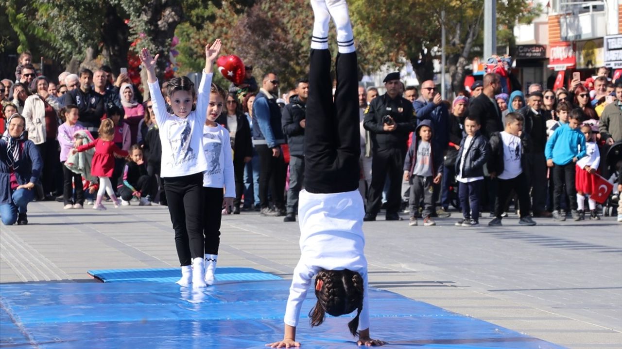 Antalya ve Çevresinde 29 Ekim Cumhuriyet Bayramı Coşkuyla Kutlandı