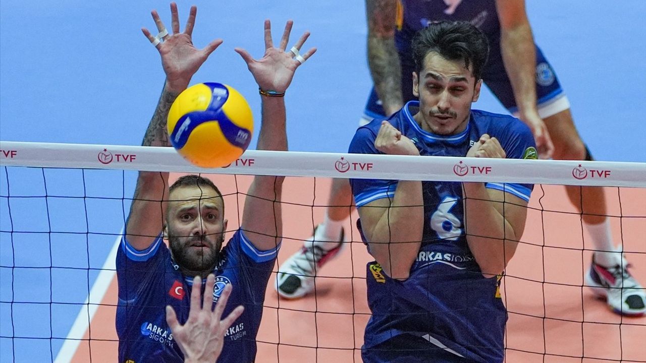 Arkas Spor, CEV Erkekler Challenge Kupası'nda Akaa'ya Kaybetti