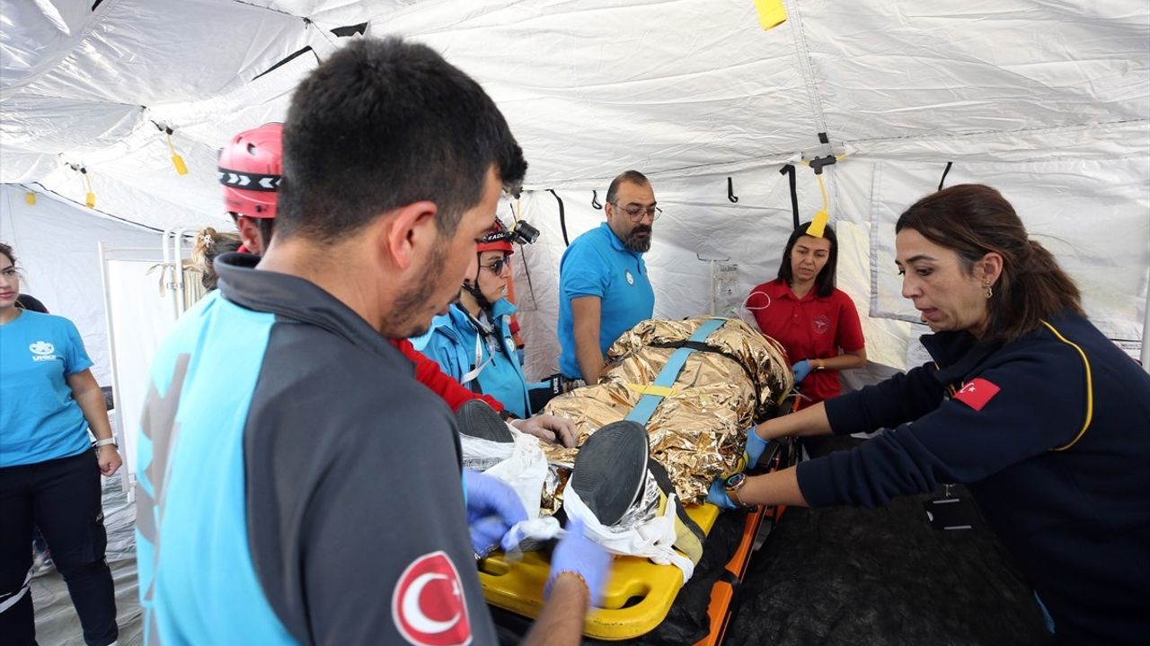 Aydın Merkezli Deprem Senaryosuyla 5 İlde Tatbikat Gerçekleştirildi