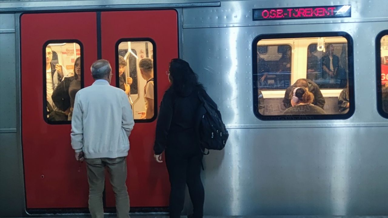 Başkentte Metro Seferleri Arıza Nedeniyle Durduruldu