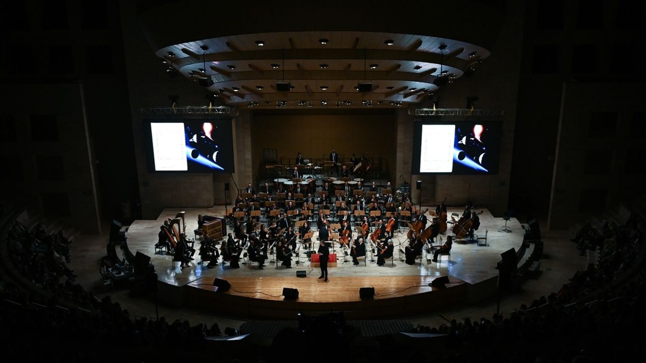 Bilkent Senfoni Orkestrası'ndan Uzay Temalı "Gezegenler" Konseri