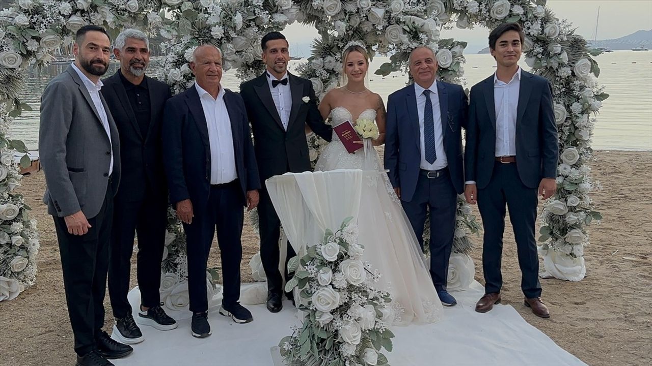 Bodrum FK'li Samet Yalçın, Güliz Gener ile Evlendi