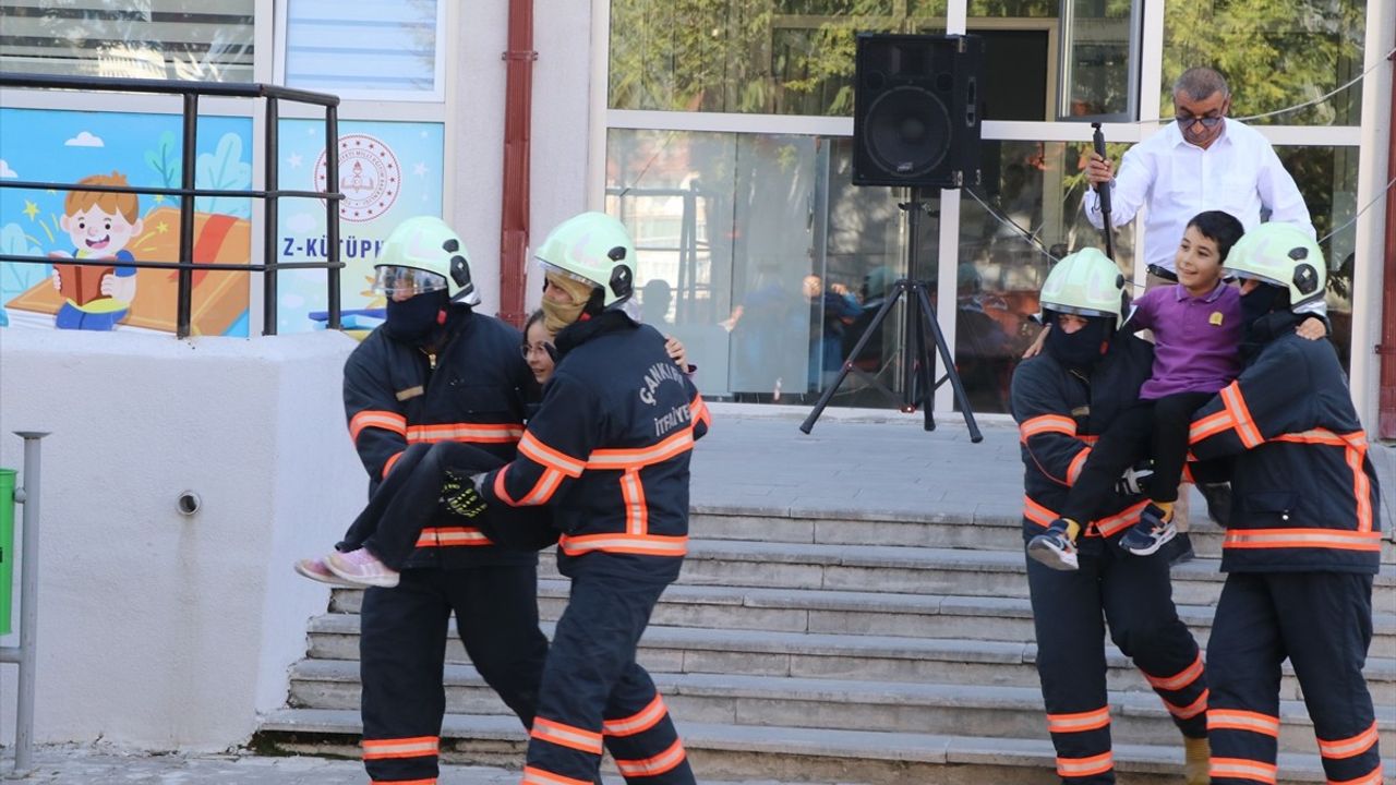 Çankırı'da Deprem ve Yangın Tatbikatı Gerçekleştirildi