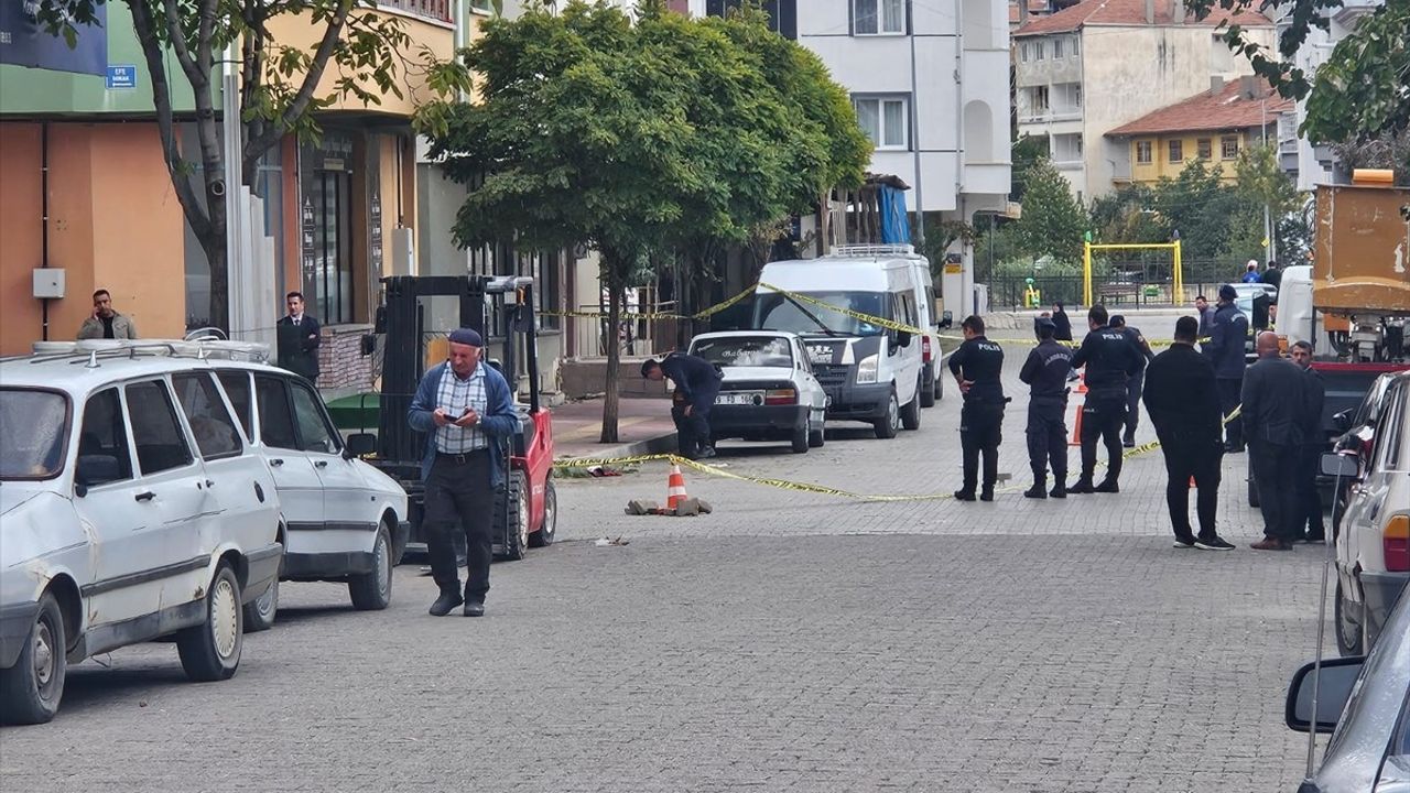 Çorum'da Kız Kardeşine ve Yeğenine Silahlı Saldırı