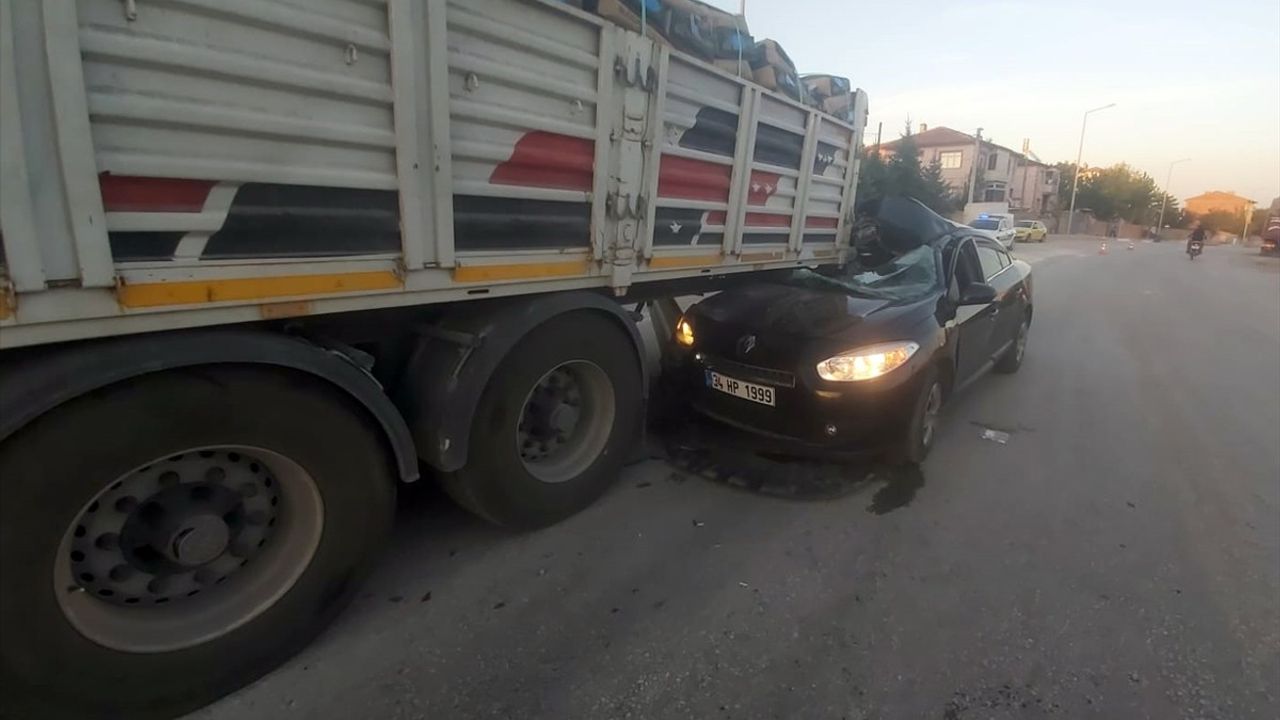 Çorum'da Trafik Kazası: 4 Yaralı