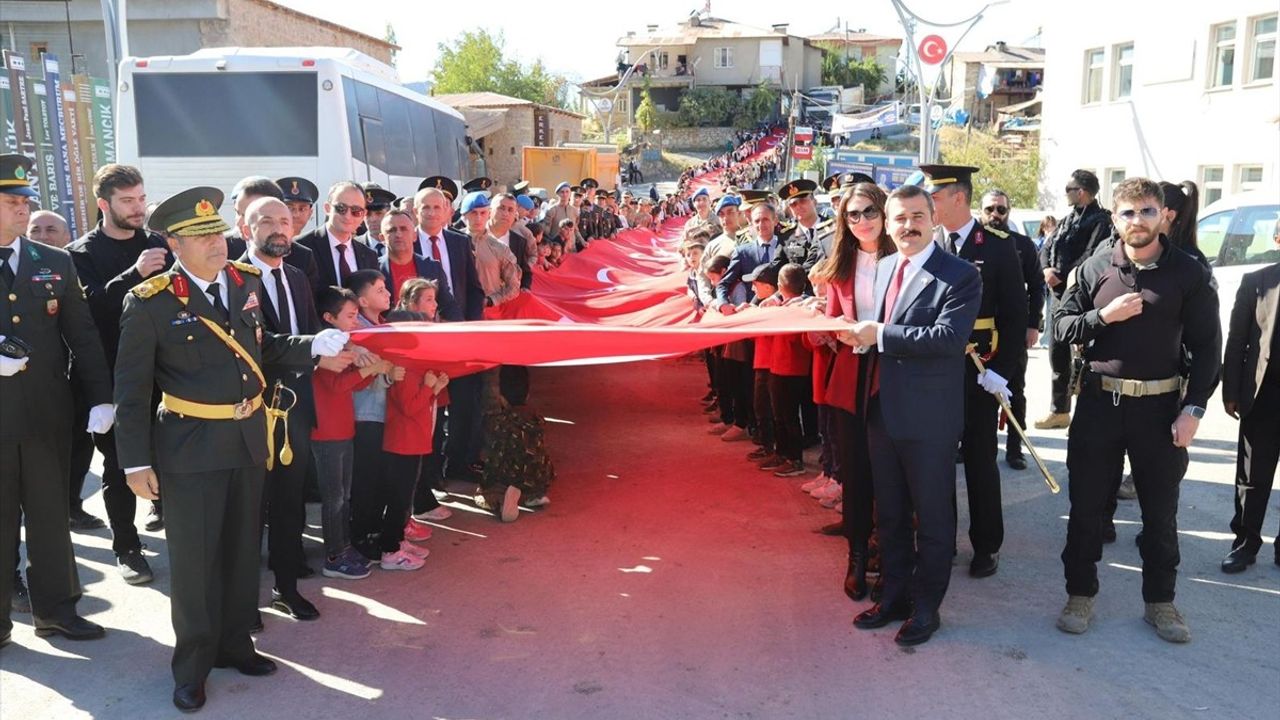 Çukurca'da Cumhuriyet Bayramı Coşkusu