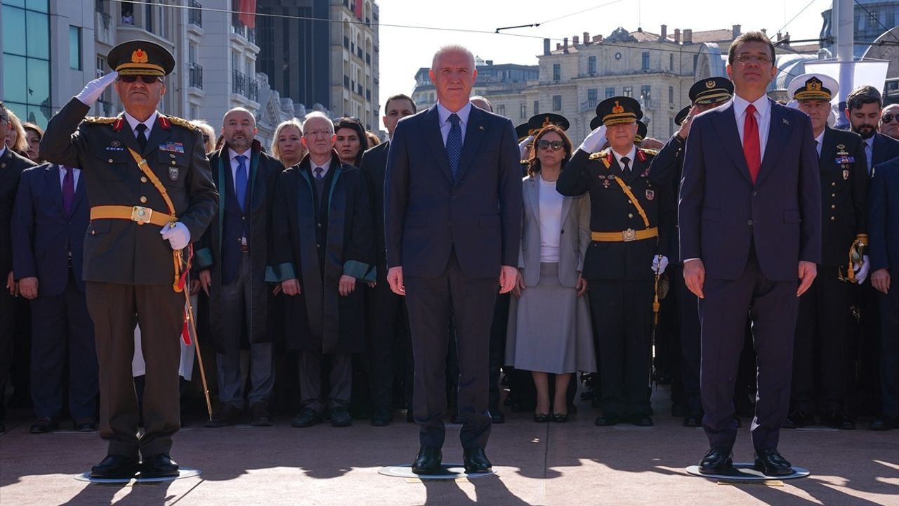 Cumhuriyet'in 101. Yılı İstanbul'da Coşkuyla Kutlandı