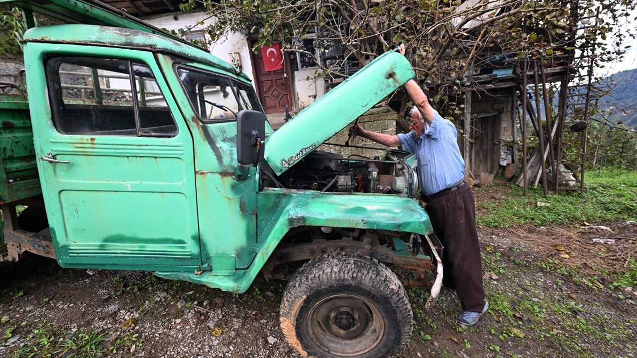 Dursun Hakkı Sofuoğlu'nun 1954 Model Kamyonetiyle Yaşanan Bağ