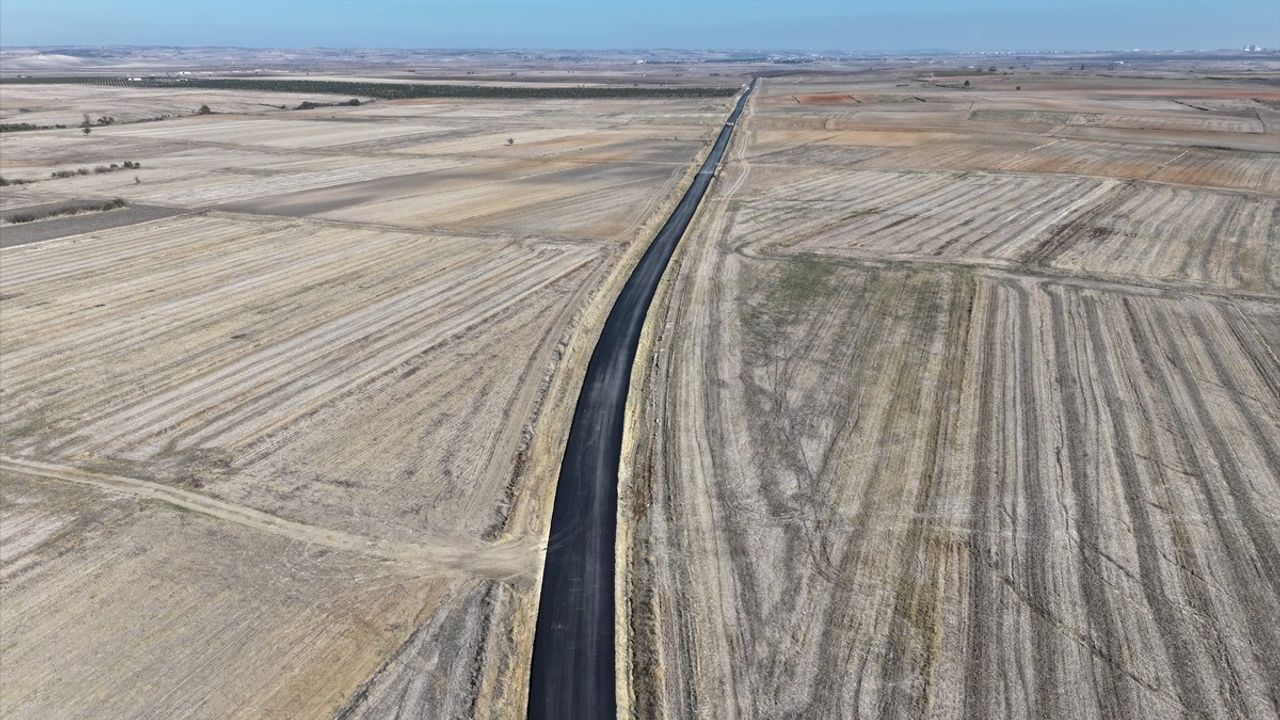 Edirne'de 200 Kilometre Köy Yolu Sıcak Asfaltla Kaplanıyor