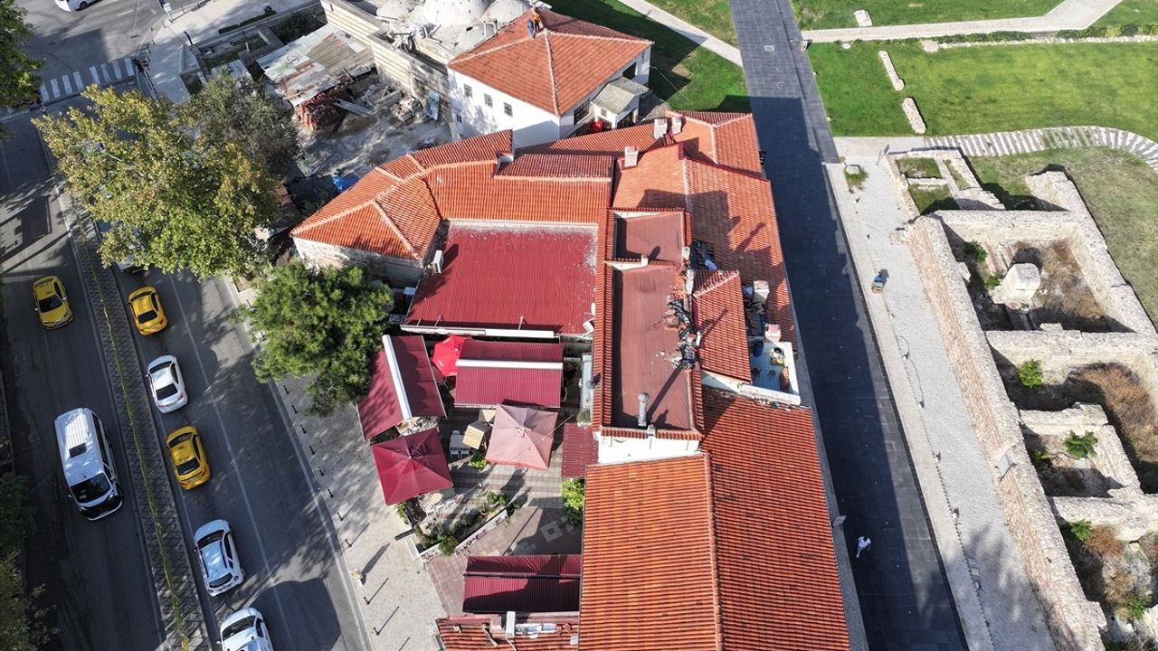 Edirne'de Havlucular Hanı ve Mezit Bey Hamamı Restorasyonu Devam Ediyor