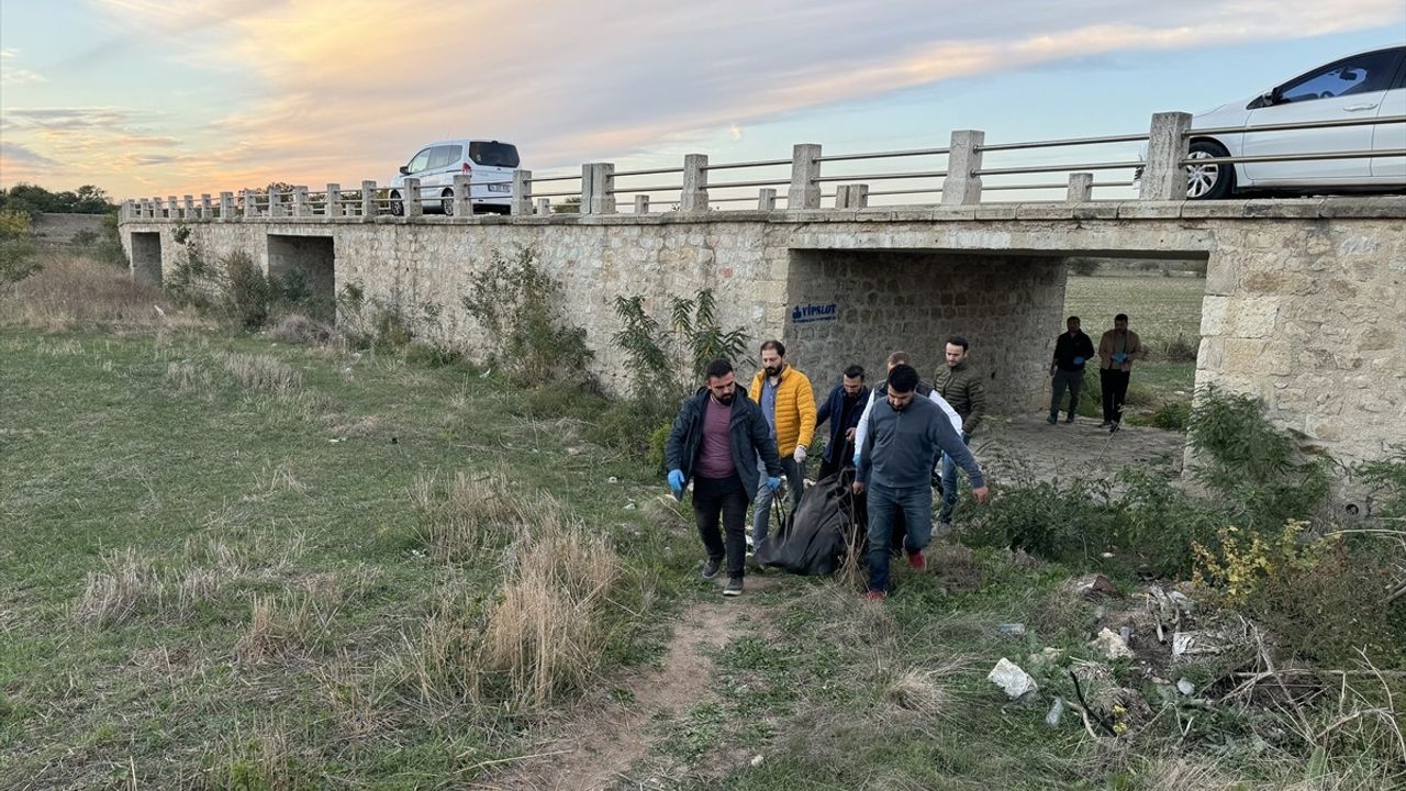 Edirne'de Tunca Nehri Kenarında Erkek Cesedi Bulundu