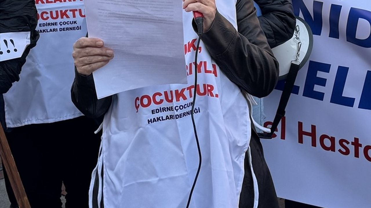 Edirne'de Yenidoğan Çetesi Protestosu Düzenlendi