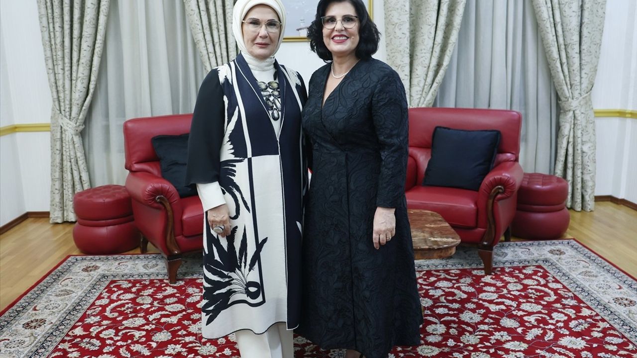 Emine Erdoğan ve Armanda Begay'dan Önemli Görüşme