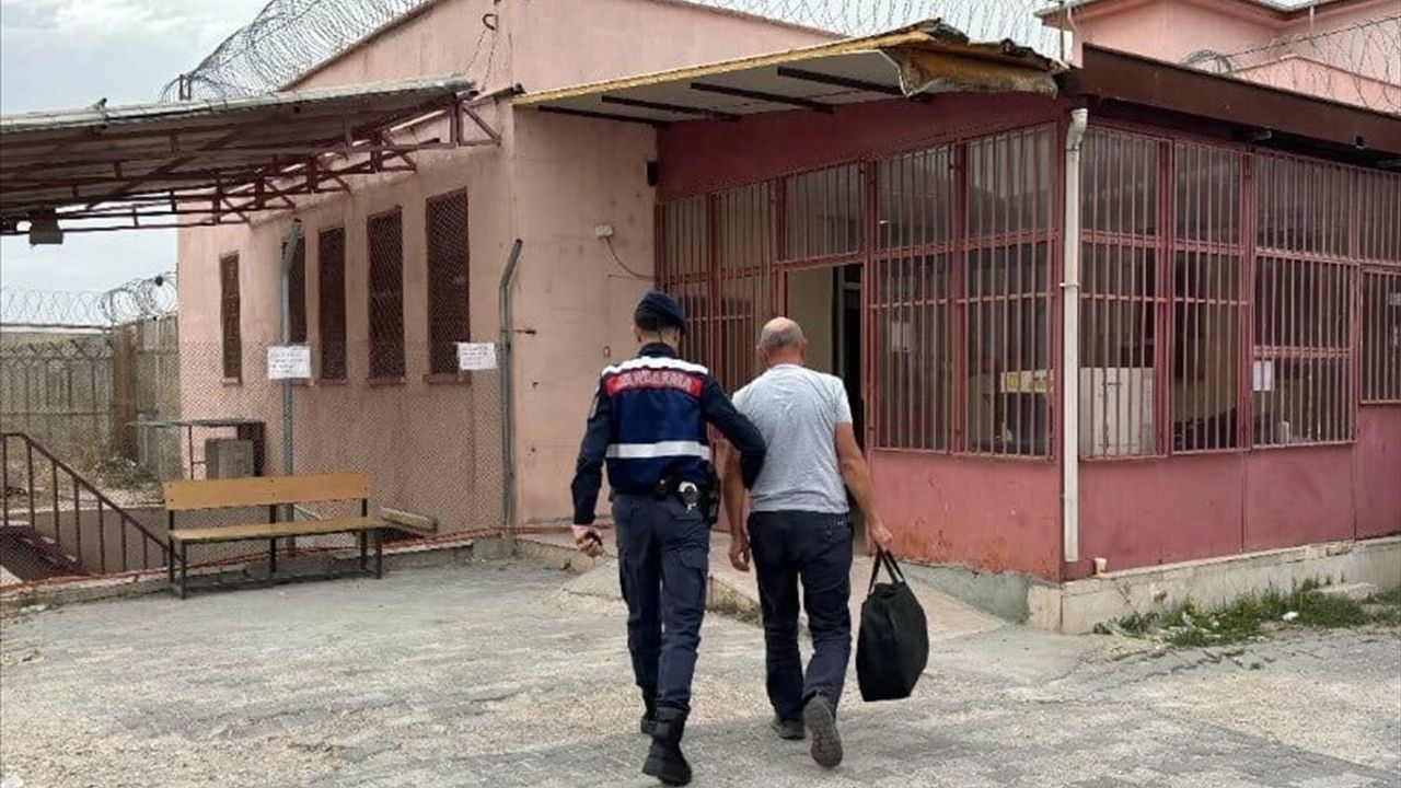 Eskişehir'de 33 Yıl 4 Ay Hapis Cezası Olan Firari Hükümlü Yakalandı