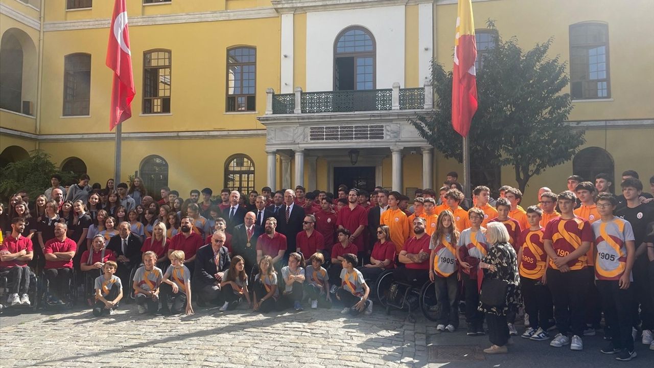 Galatasaray Kulübü 119. Yılını Coşkuyla Kutladı