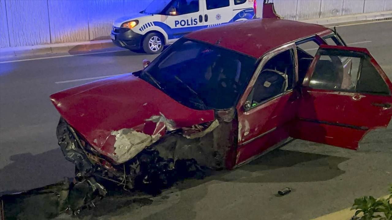 Gaziantep'te Feci Trafik Kazası: 1 Ölü, 4 Yaralı