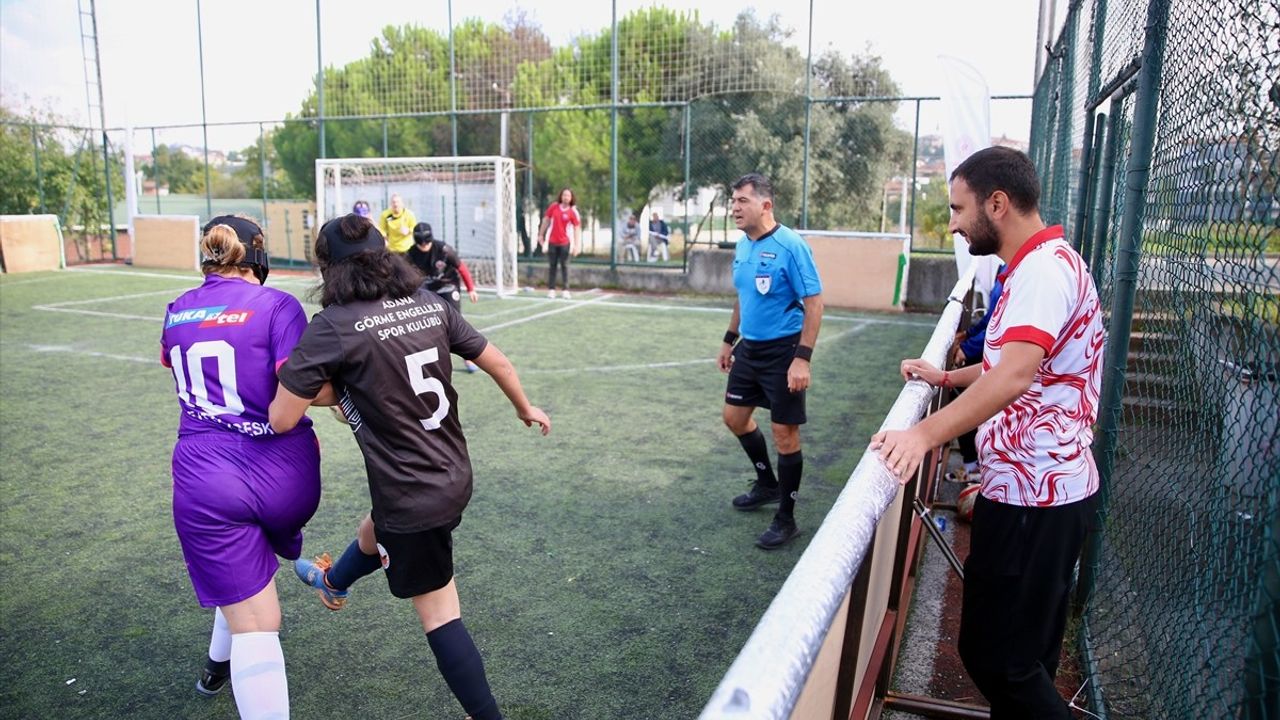 Görme Engelli Kadın Milli Futbol Takımı, Hindistan'da Dünyayı Sarsmayı Hedefliyor