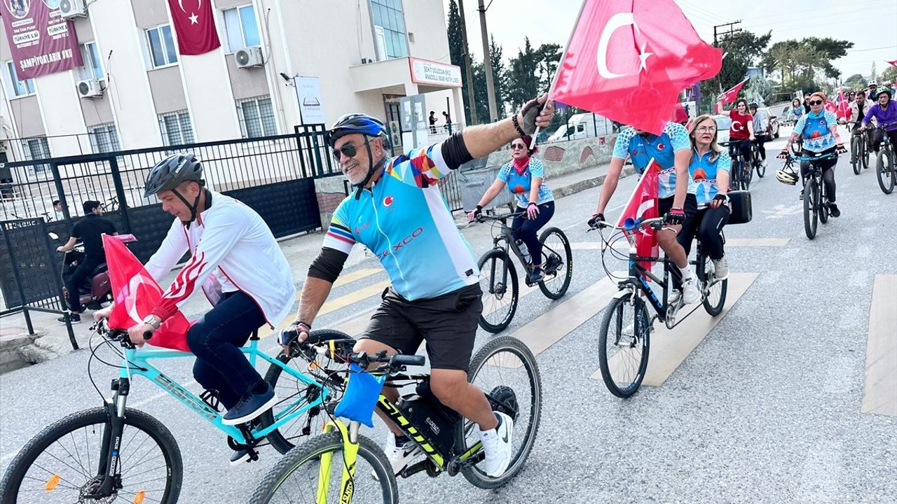 Hatay'da Cumhuriyet Bisiklet Turu Coşkuyla Gerçekleşti