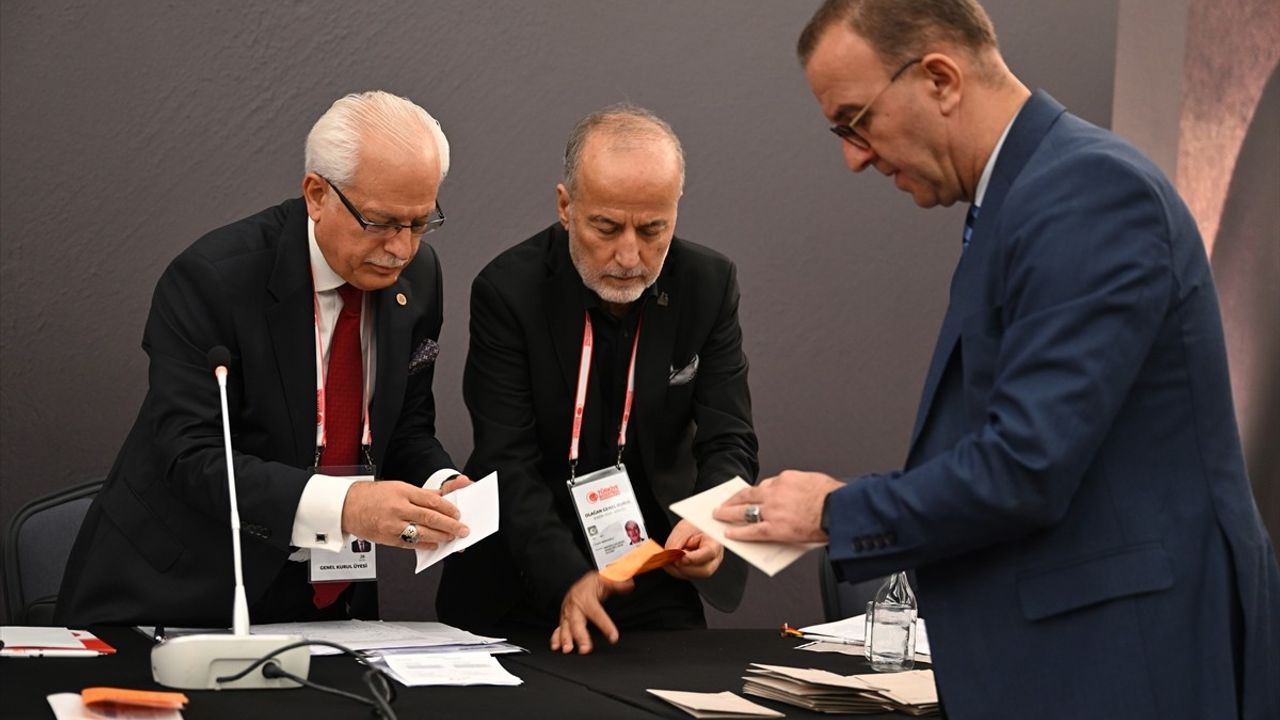 Hidayet Türkoğlu, Türkiye Basketbol Federasyonu Başkanlığını Yeniden Kazandı