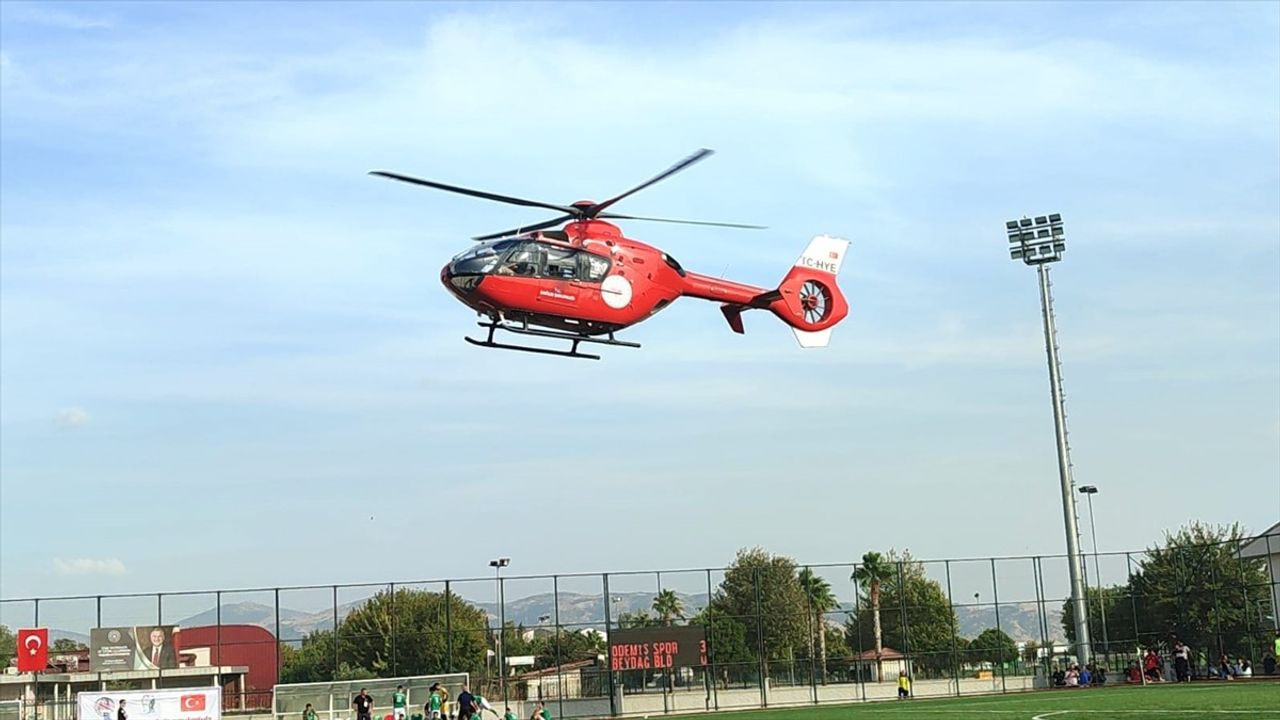 İzmir'deki Amatör Futbol Maçına Hava Ambulansı Müdahalesi