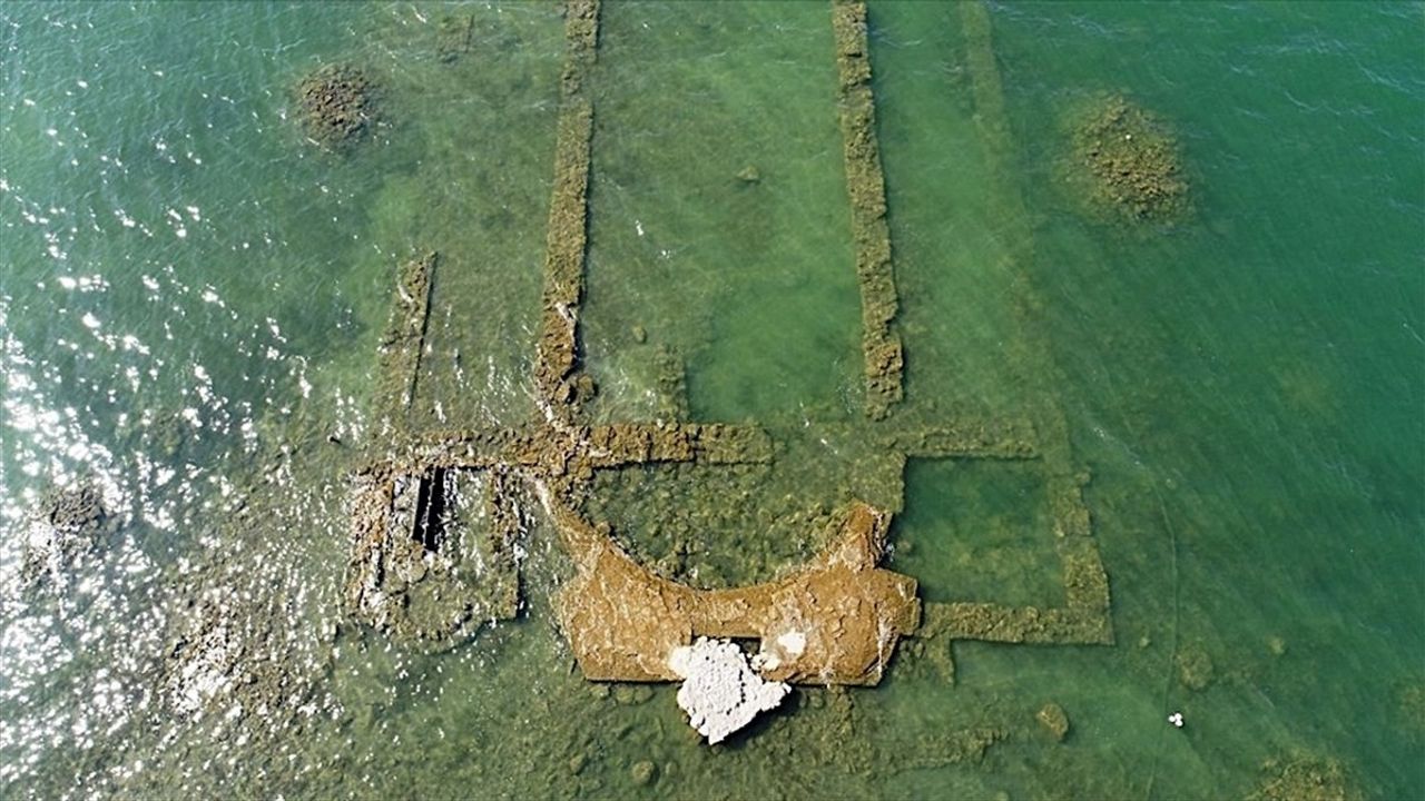 İznik Gölü'ndeki Batık Bazilikanın Tarihi Önemi ve Deprem İlişkisi