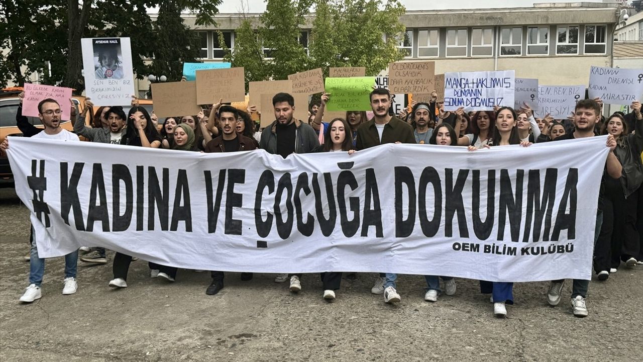 Kadına Yönelik Şiddete Karşı Farkındalık Yürüyüşü KTÜ'de Gerçekleşti