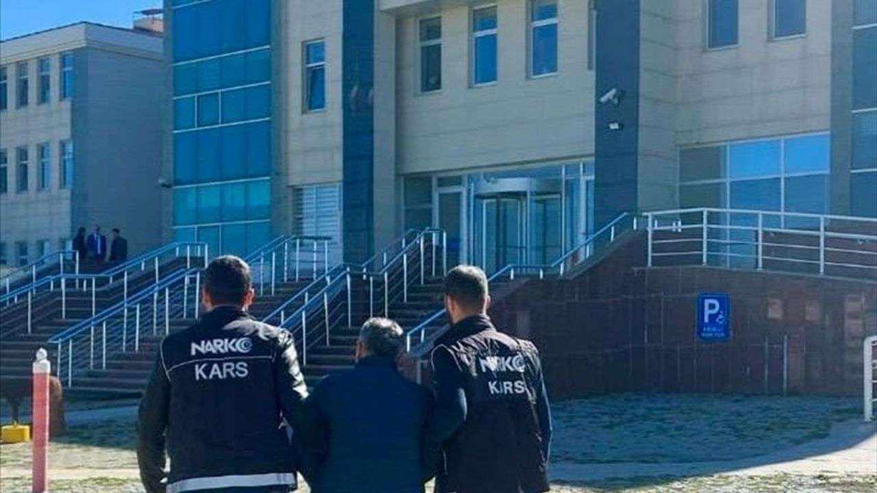 Kars'ta Firari Hükümlü Uyuşturucu Suçundan Yakalandı