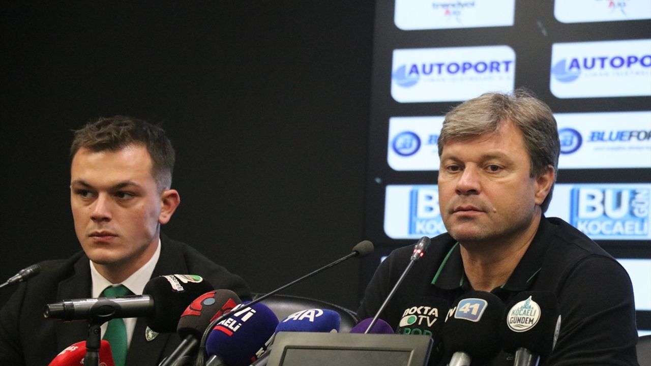 Kocaelispor'un Liderlik Sevinci