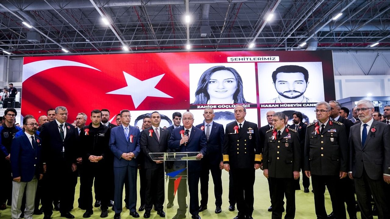 Milli Savunma Bakanı Güler, SAHA EXPO 2024'teki TUSAŞ Standında Terörle Mücadele Vurgusu Yaptı