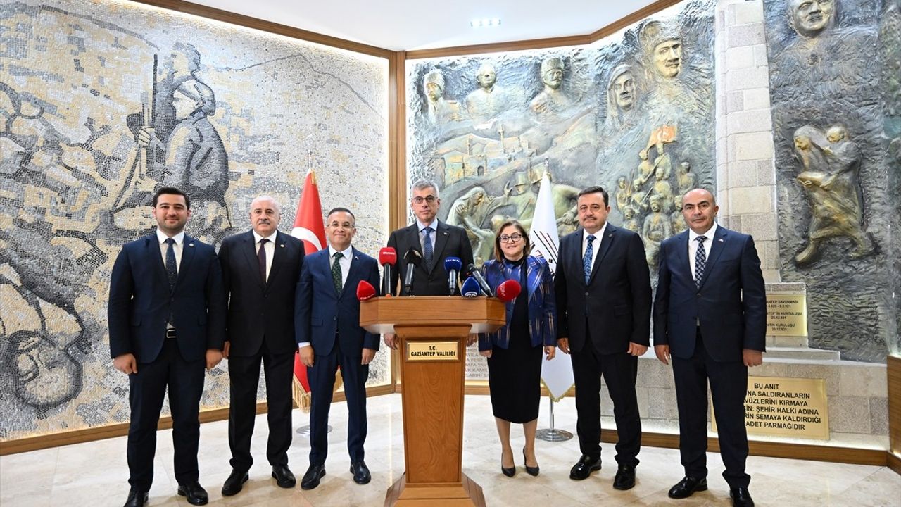 Sağlık Bakanı Memişoğlu'nun Gaziantep Ziyareti