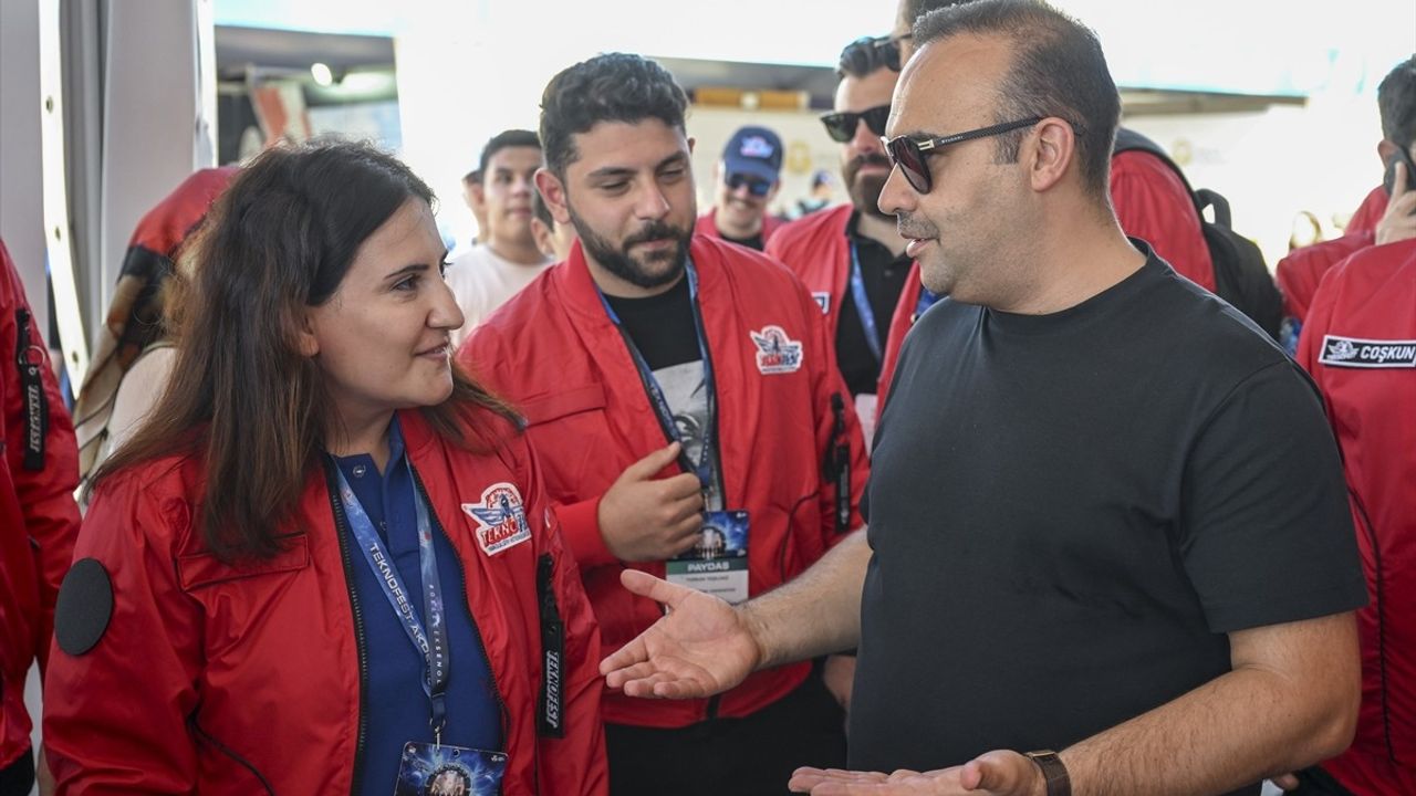 Sanayi ve Teknoloji Bakanı Kacır'dan Anadolu Ajansı'na Ziyaret