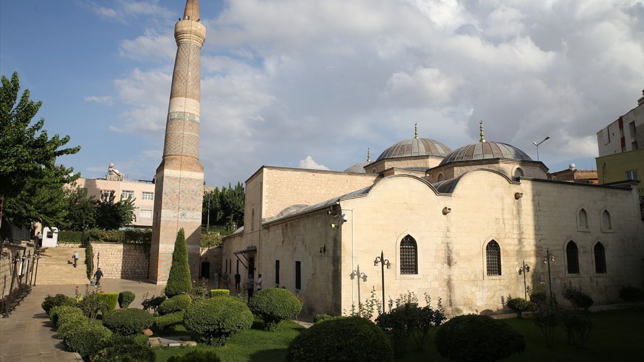 Siirt’te 895 Yıllık Ulu Cami'nin Silueti Yeniden Görünür Olacak