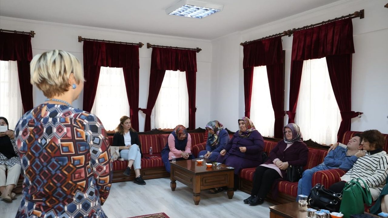 Tokat'ta Engelli Anneler İçin 'Hikayeyi Sen Tamamla' Etkinliği