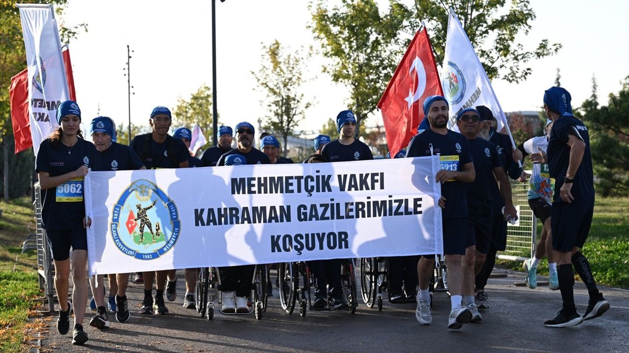 TSK Mehmetçik Vakfı Gazilerle Runkara Yarı Maratonu'nda Koştu