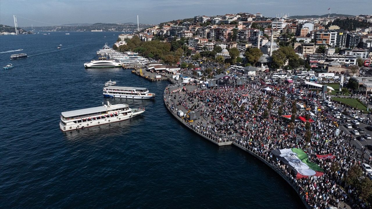 Üsküdar'da Gazze İçin Destek Mitingi Düzenlendi