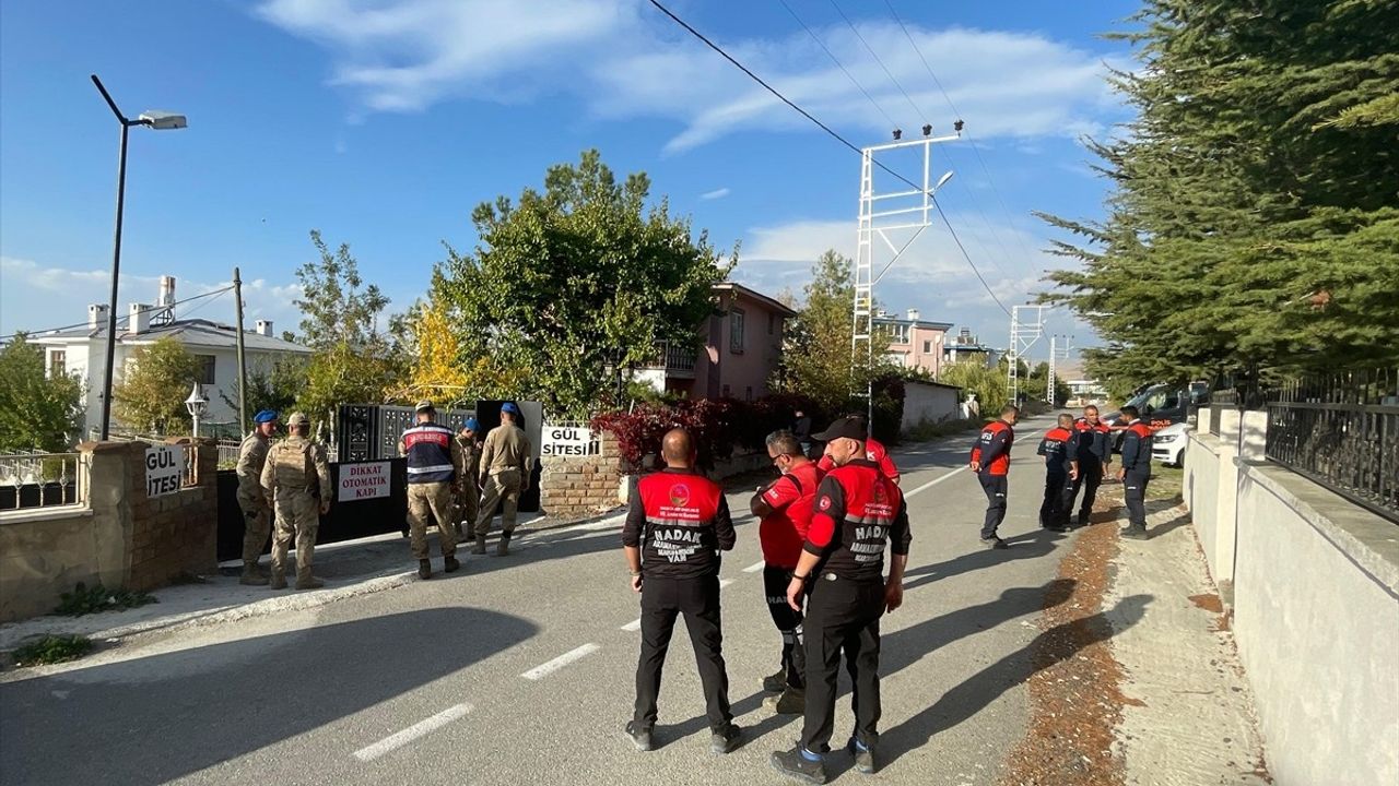 Van'da Kayıp Üniversite Öğrencisi Rojin Kabaiş'in Cansız Bedenine Ulaşıldı