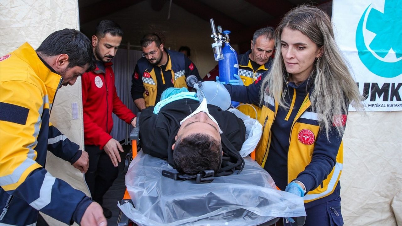 YYÜ Tıp Merkezi'nde Yangın Tatbikatı