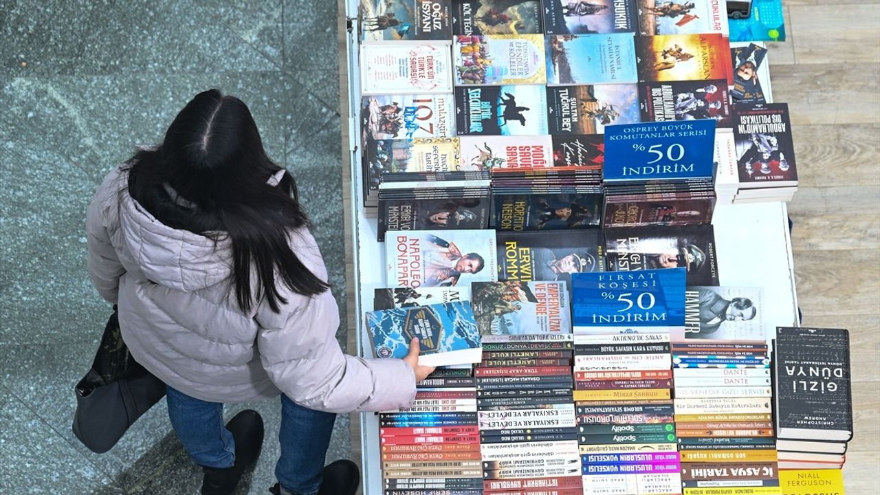 21. Ankara Kitap Fuarı Başladı: Kültür ve Edebiyat Buluşması