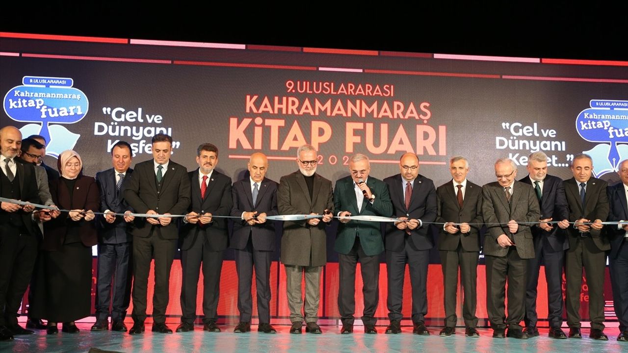 9. Uluslararası Kahramanmaraş Kitap Fuarı'na Yoğun Katılım