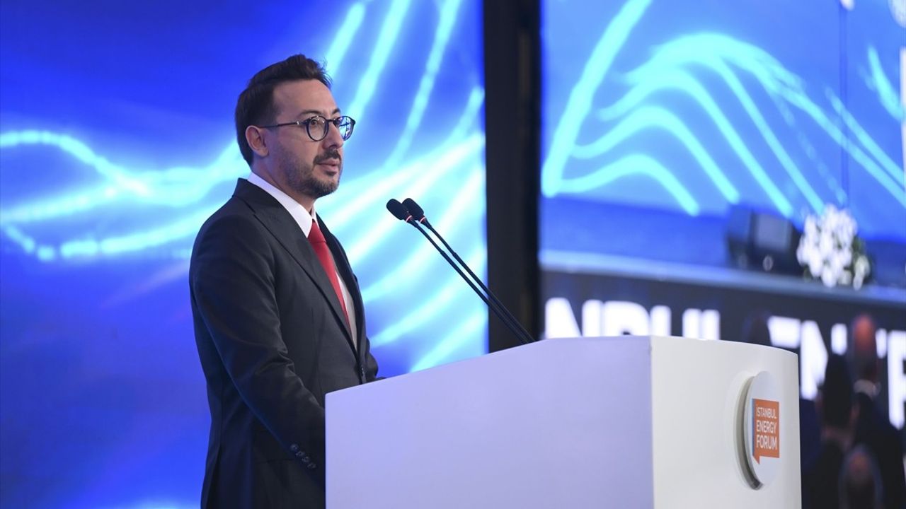 AA Genel Müdürü Karagöz İstanbul Energy Forum'da Enerji Bilgisine Dikkat Çekti