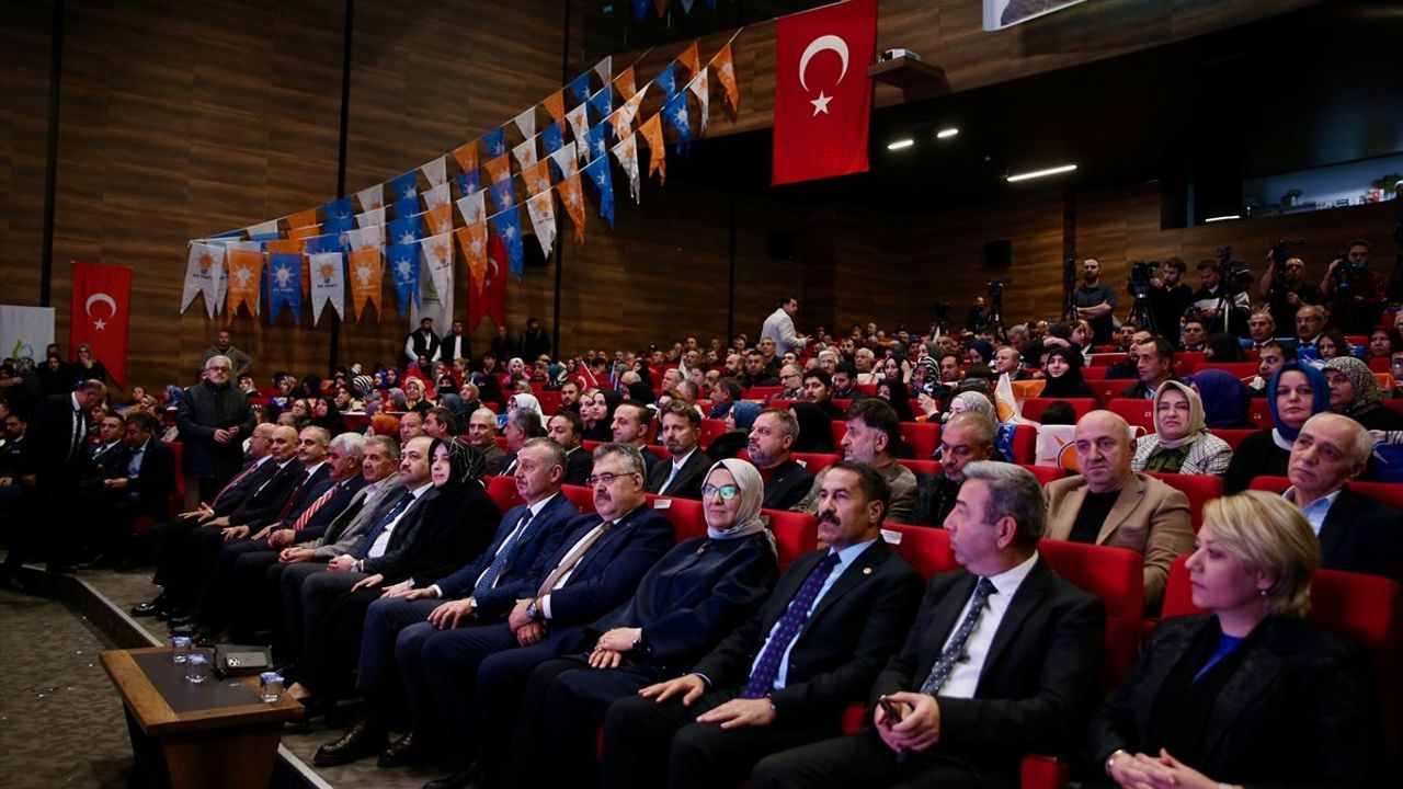 AK Parti Grup Başkanvekili Zengin'den Medya ve Muhalefete Eleştiriler