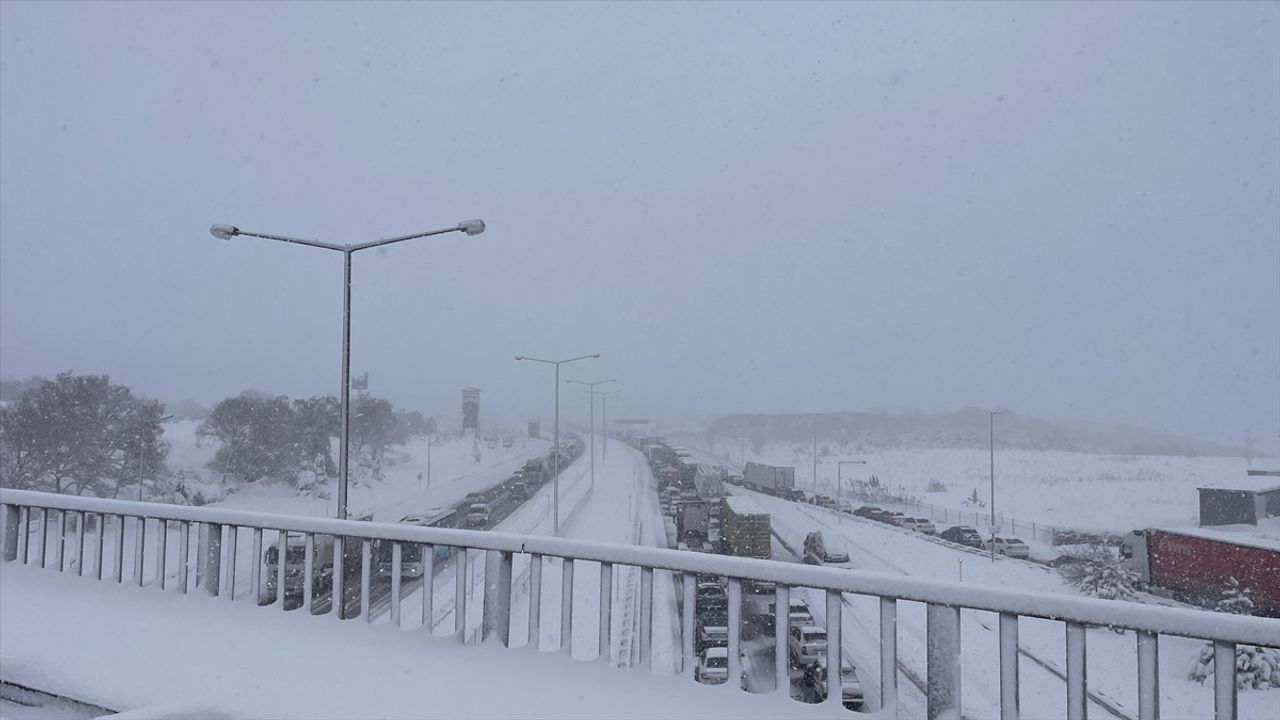 Anadolu Otoyolu Bolu Kesiminde Ulaşım Normale Döndü