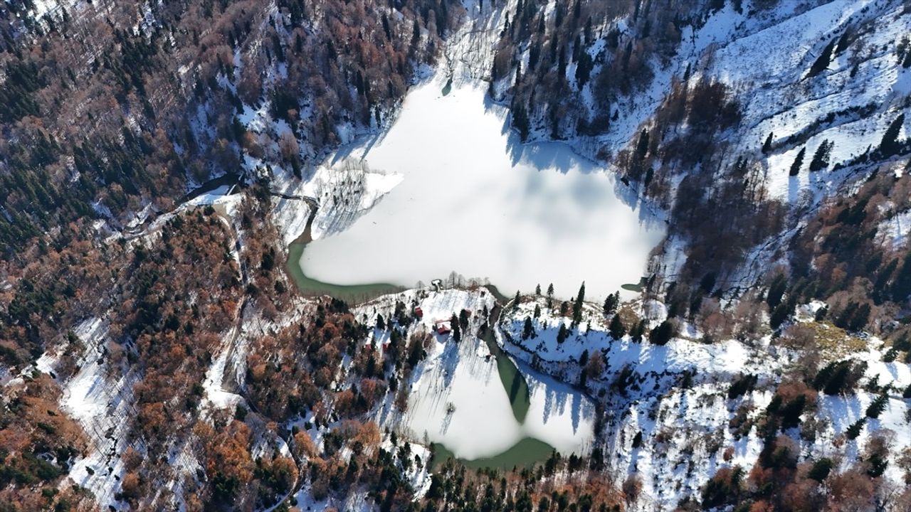 Borçka Karagöl Tabiat Parkı'nda Kış ve Sonbaharın Büyüsü