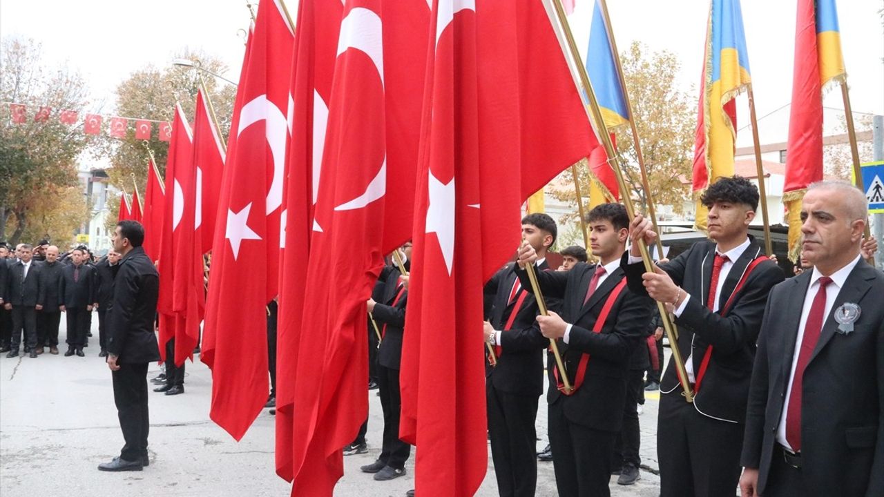 Büyük Önder Atatürk'ü Anma Etkinlikleri Türkiye Genelinde Yapıldı