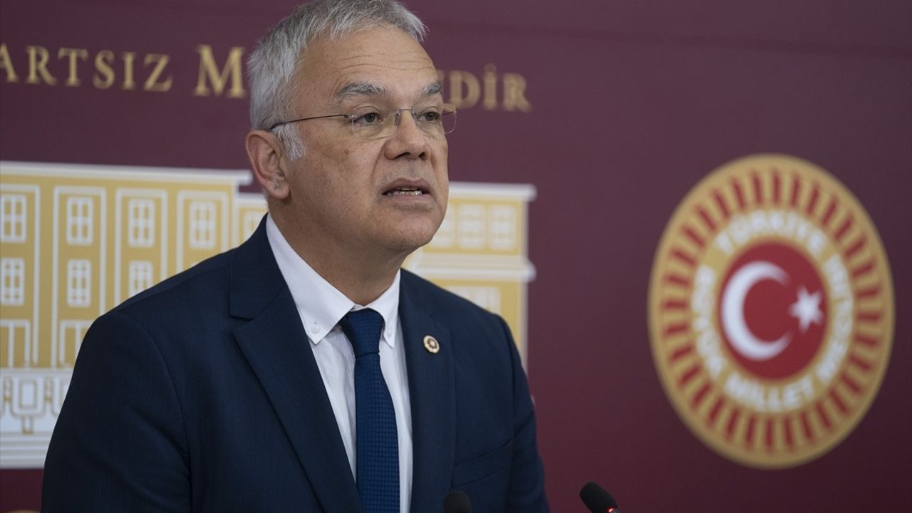 CHP'li Kayıhan Pala, Sağlık Bakanlığı'nın Yanıtlarını Eleştirdi