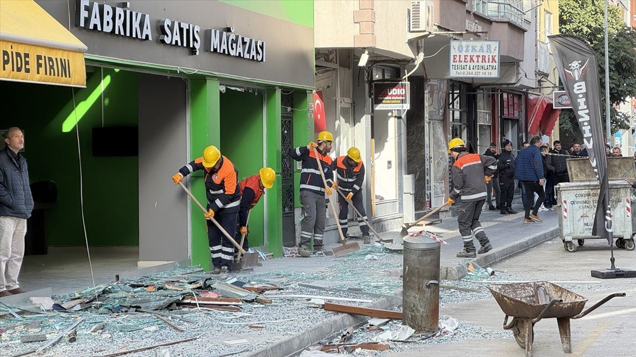 Çorum'da Doğal Gaz Patlamasından Sonra Hasar Tespit Çalışmaları Başladı