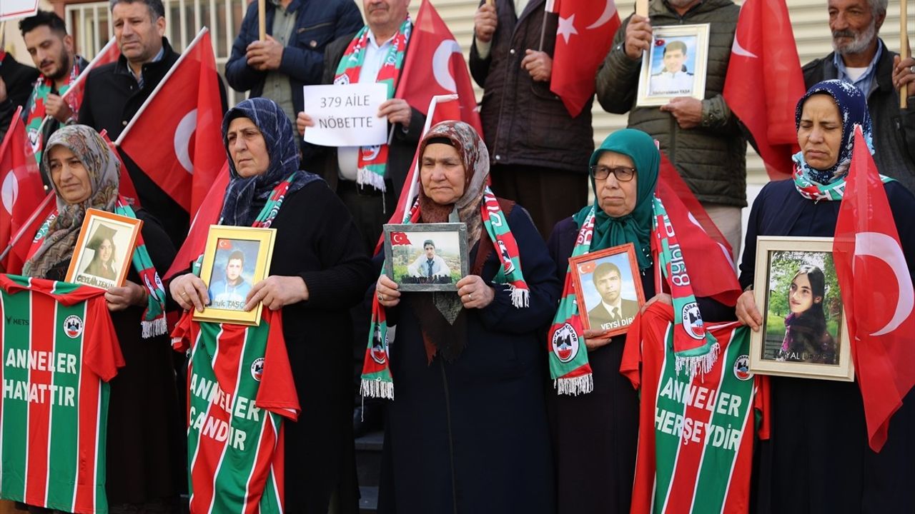 Diyarbakırspor Başkanı Akyol'dan Anneler Gününde Anlamlı Ziyaret