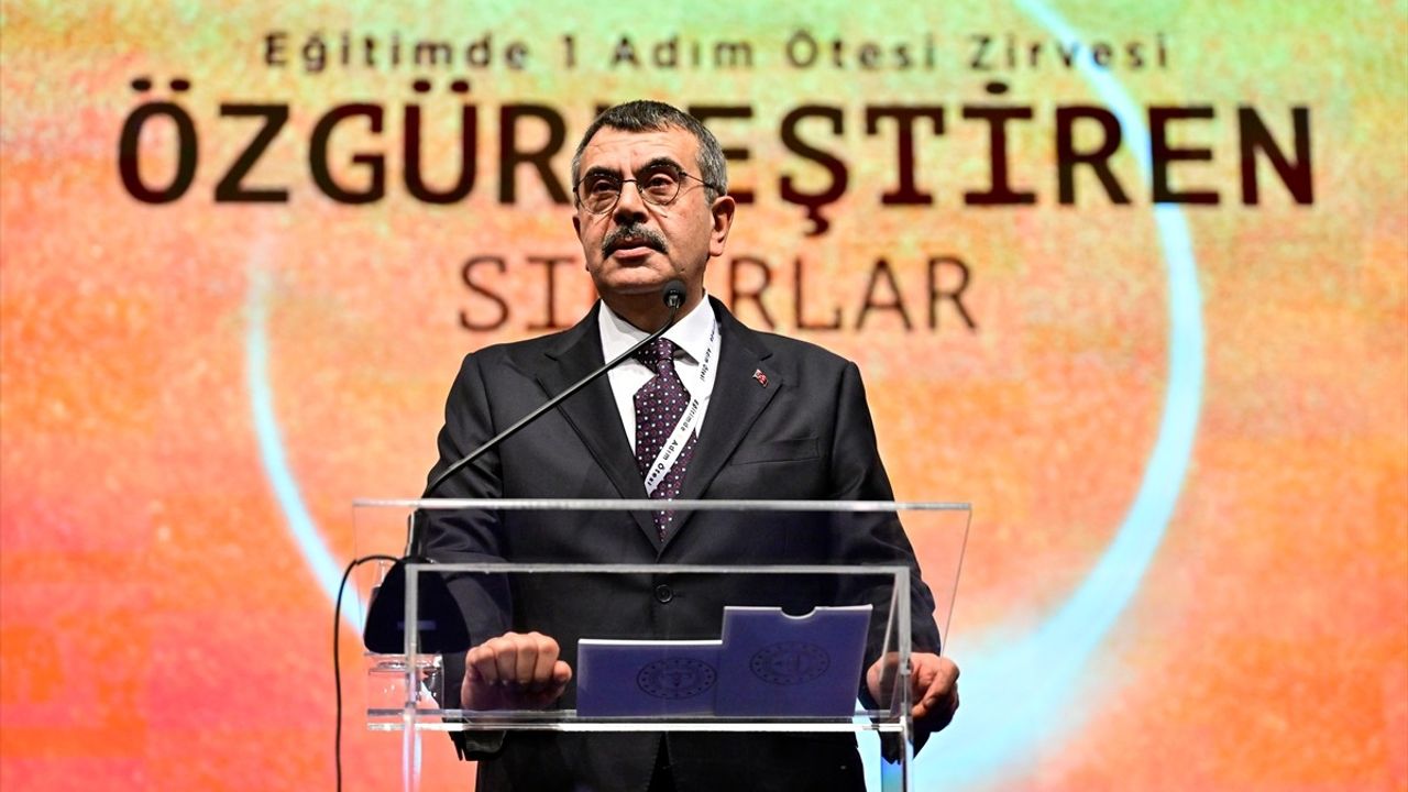 Eğitimde 1 Adım Ötesi Zirvesi: Özgürleştirici Sınırlar