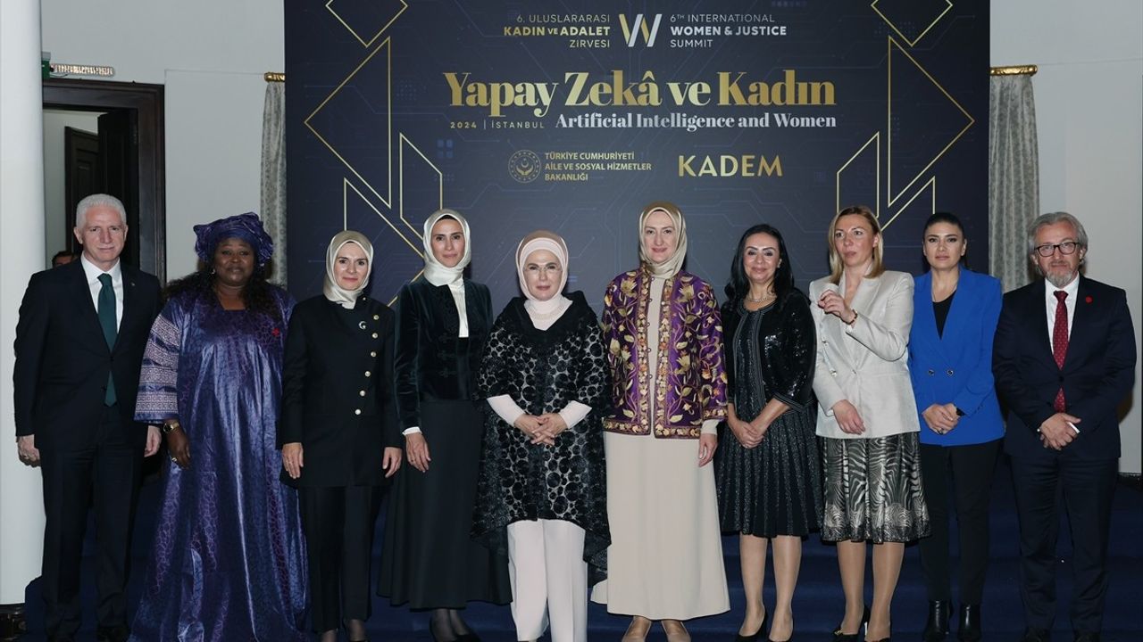 Emine Erdoğan'dan Kadın ve Adalet Zirvesi'nde Önemli Mesajlar