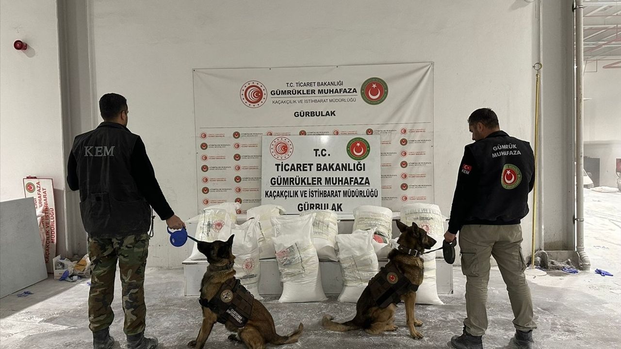 Gürbulak Sınır Kapısı'nda Uyuşturucu Operasyonu: 4,5 Ton Metamfetamin Ele Geçirildi